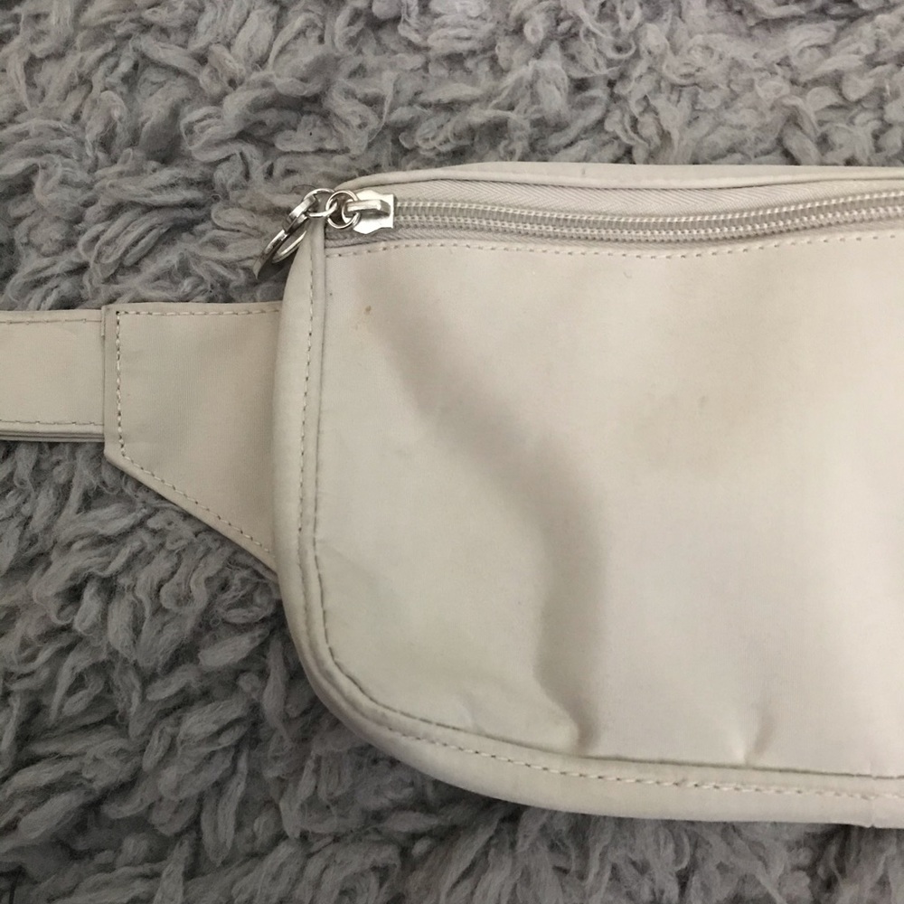 Fanny Pack - Picture 6 of 8
